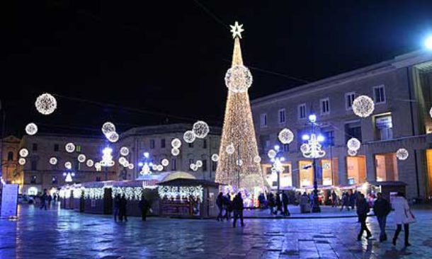 Natale Lecce.Poche Prenotazioni Per Il Natale A Lecce Si Spera Nel Capodanno Travelnostop