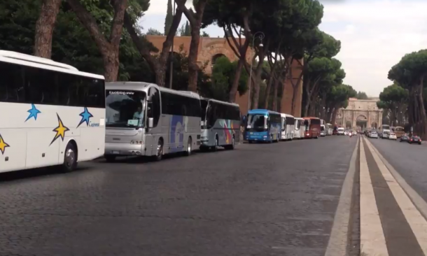 Bus Turistici A Roma Dal 1 Gennaio Si Cambia Ma Gli Operatori Non Ci Stanno Travelnostop