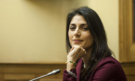 Donna Raggio Il sindaco Raggi rilancia l'idea di una funivia urbana nella Capitale ...